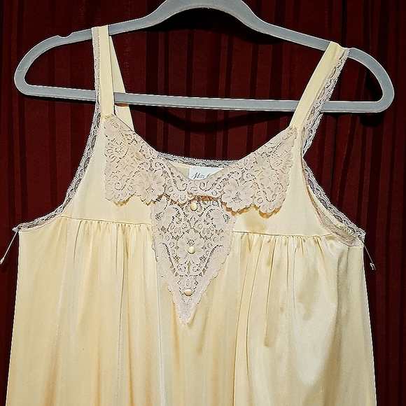Vtg Miss Elaine 2 piece peignoire set lingerie - Picture 6 of 8